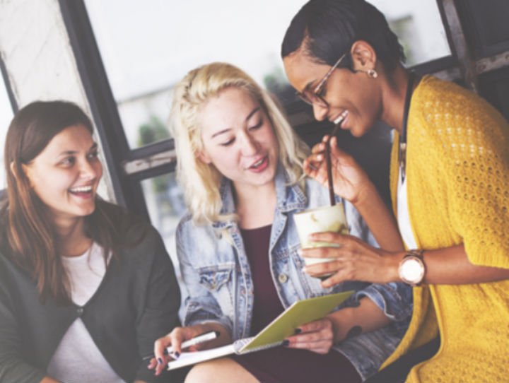 Como fazer amigos e conquistar uma rede de contatos eficiente