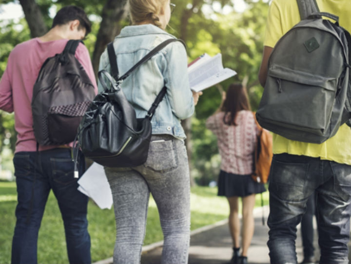 O que os jovens falam sobre as universidades?