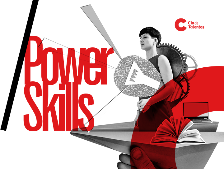 A imagem que ilustra o artigo Power skills: o que são e porque você deve desenvolvê-las tem um fundo branco. À direita, a foto de um homem em preto e branco. Ele segura uma lâmpada, possui engrenagens nas costas e está dentro de um avião de papel, com um computador e um livro. Uma mão segura o avião, como se fosse lançá-lo. À esquerda o texto: Power skills.